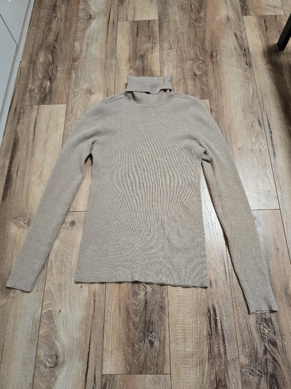 EVERLANE Classic Ribbed Turtleneck Sweater - Cream